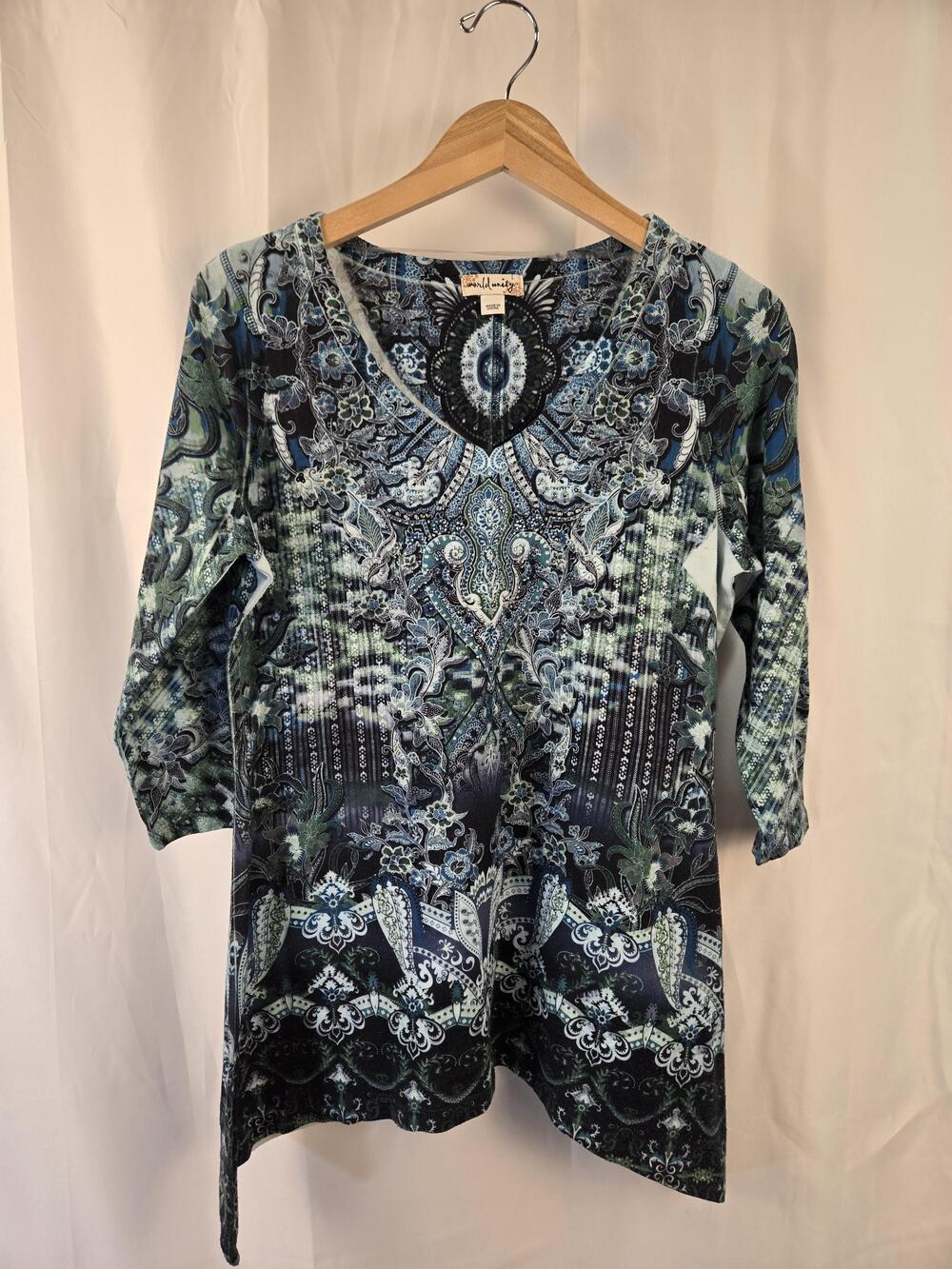 World Unity Blouse Womens Large Blue Paisley 3/4 Sleeve V Neck Tunic Knit Top